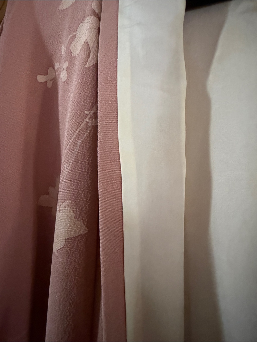 Antique vintage SILK JAPANESE KIMONO
HAORI SILK FLORAL Excellent Condition. - Picture 10 of 12